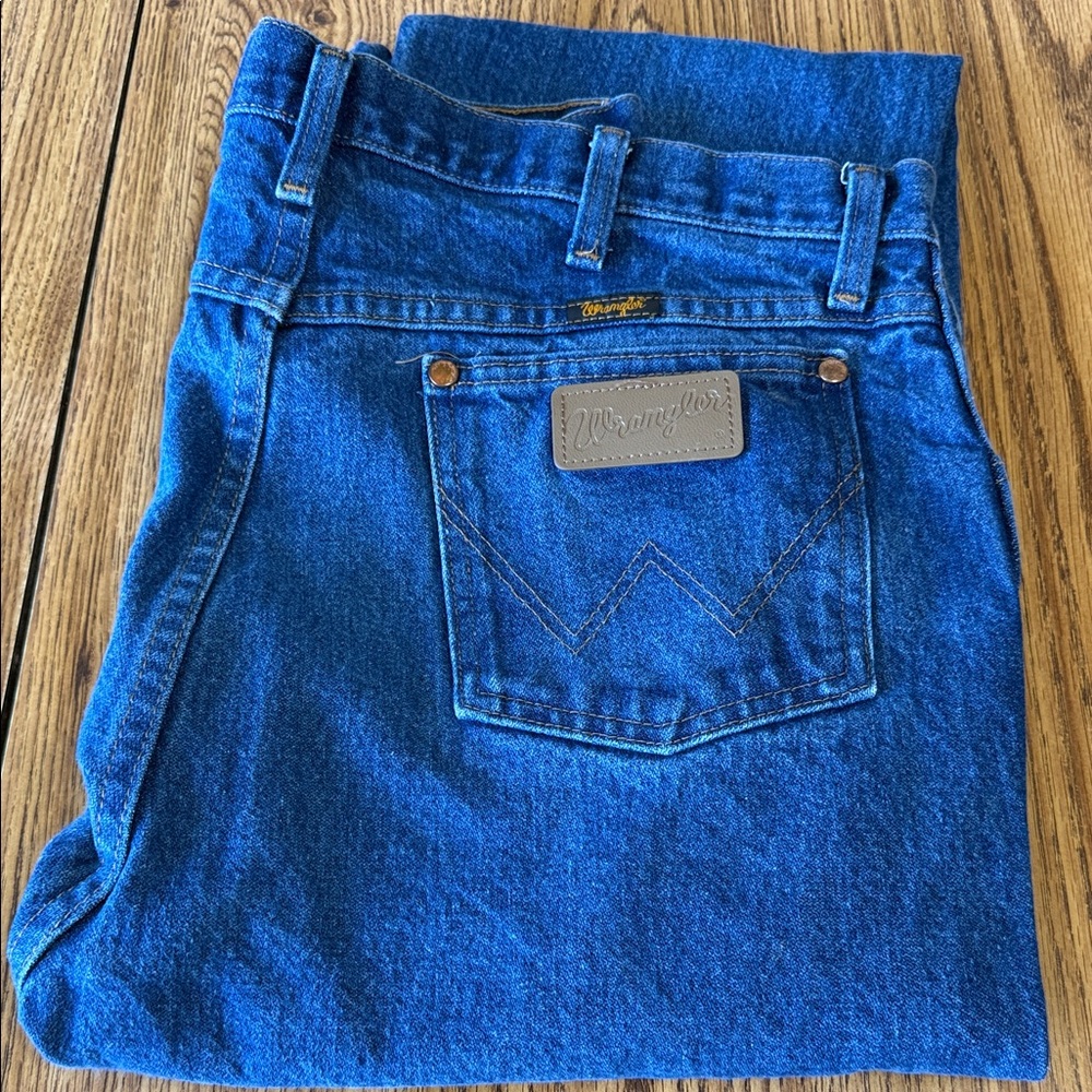 35 x 32.     13 MWZ wranglers